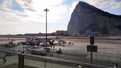 London umfliegt Spanien: Gibraltar bleibt Militärdrehkreuz