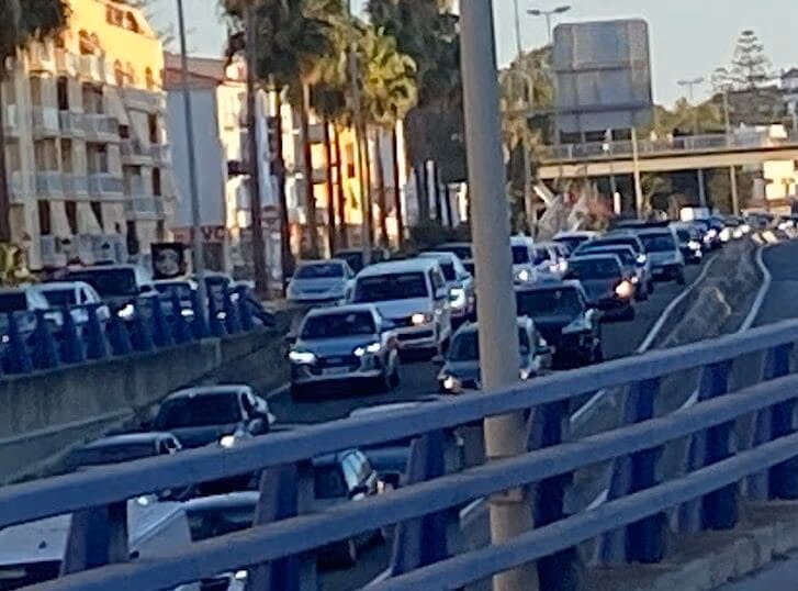 Stauchaos in Málaga durch LKW-Unfälle